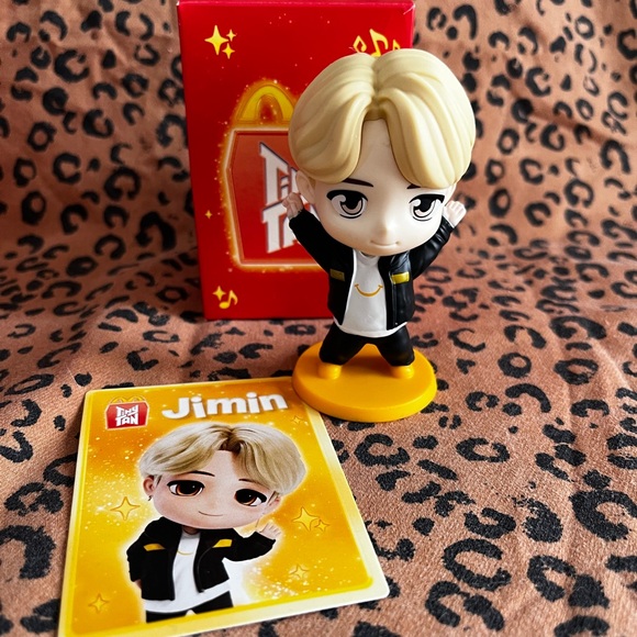 McDonald's Happy Meal BTS Tiny Tan Jimin and RM Toy - Picture 3 of 6
